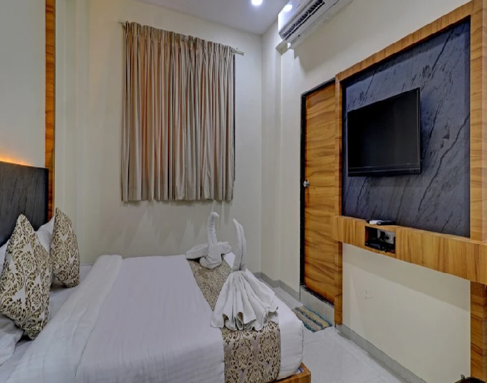 1 x Suite with Balcony